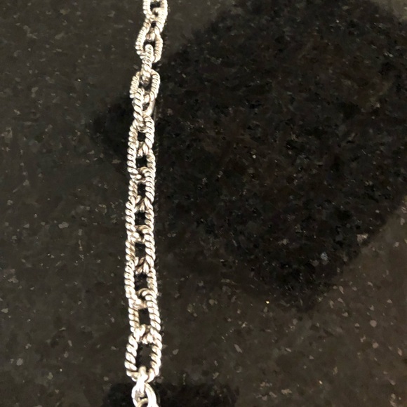 Sterling silver twist oval link Bracelet. - Picture 2 of 8